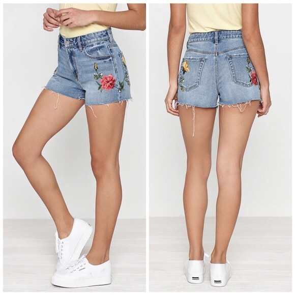 pacsun flower jean shorts